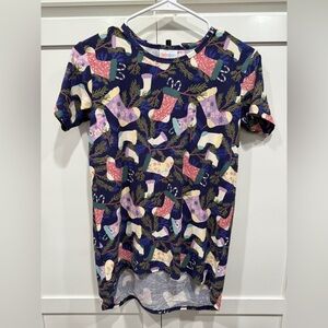 LuLaRoe Kids Short Sleeve Tee with Colorful Stockings